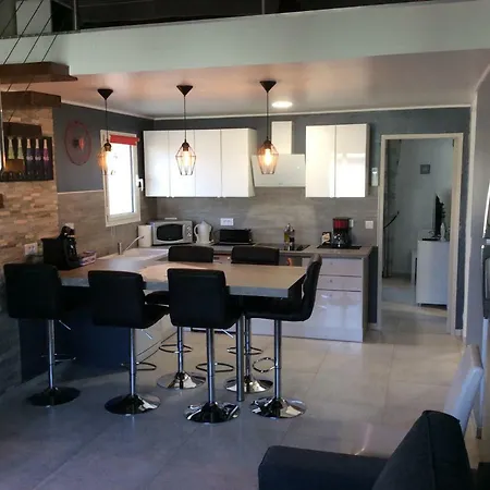 De Au 1er étage 45m2 Appartement *