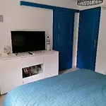Appartement De Au 1er Etage 45m2 Antibes