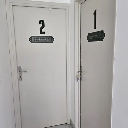 De Au 1er Etage 45m2 * Antibes