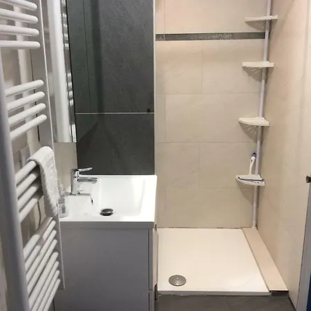 De Au 1er Etage 45m2 Apartment Antibes