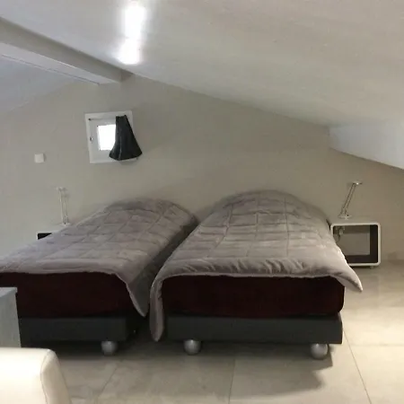 De Au 1er Etage 45m2 *