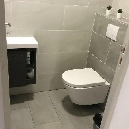 De Au 1er Etage 45m2 אנטיב